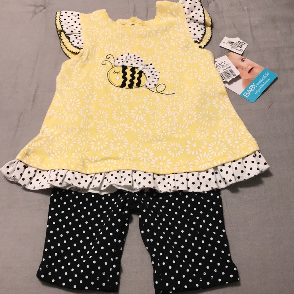 LAST CHANCE FOR THIS CUTE OUTFIT!! Two piece 9 month outfit